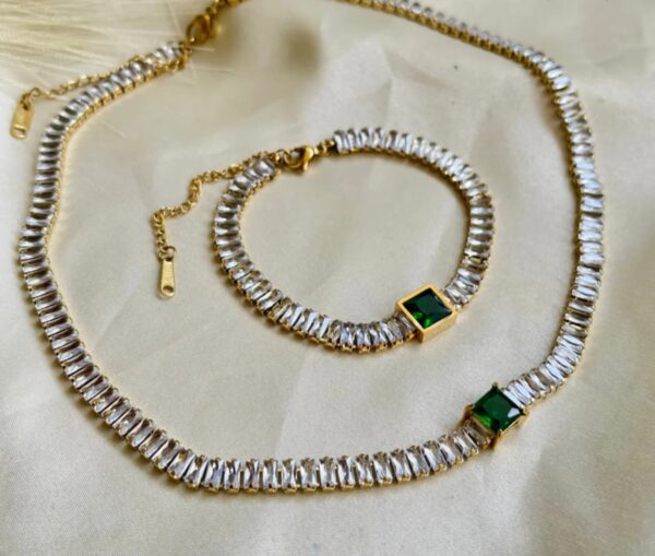 Green Emerald Chokar Necklace